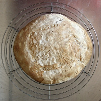 Loaf cooling on rack